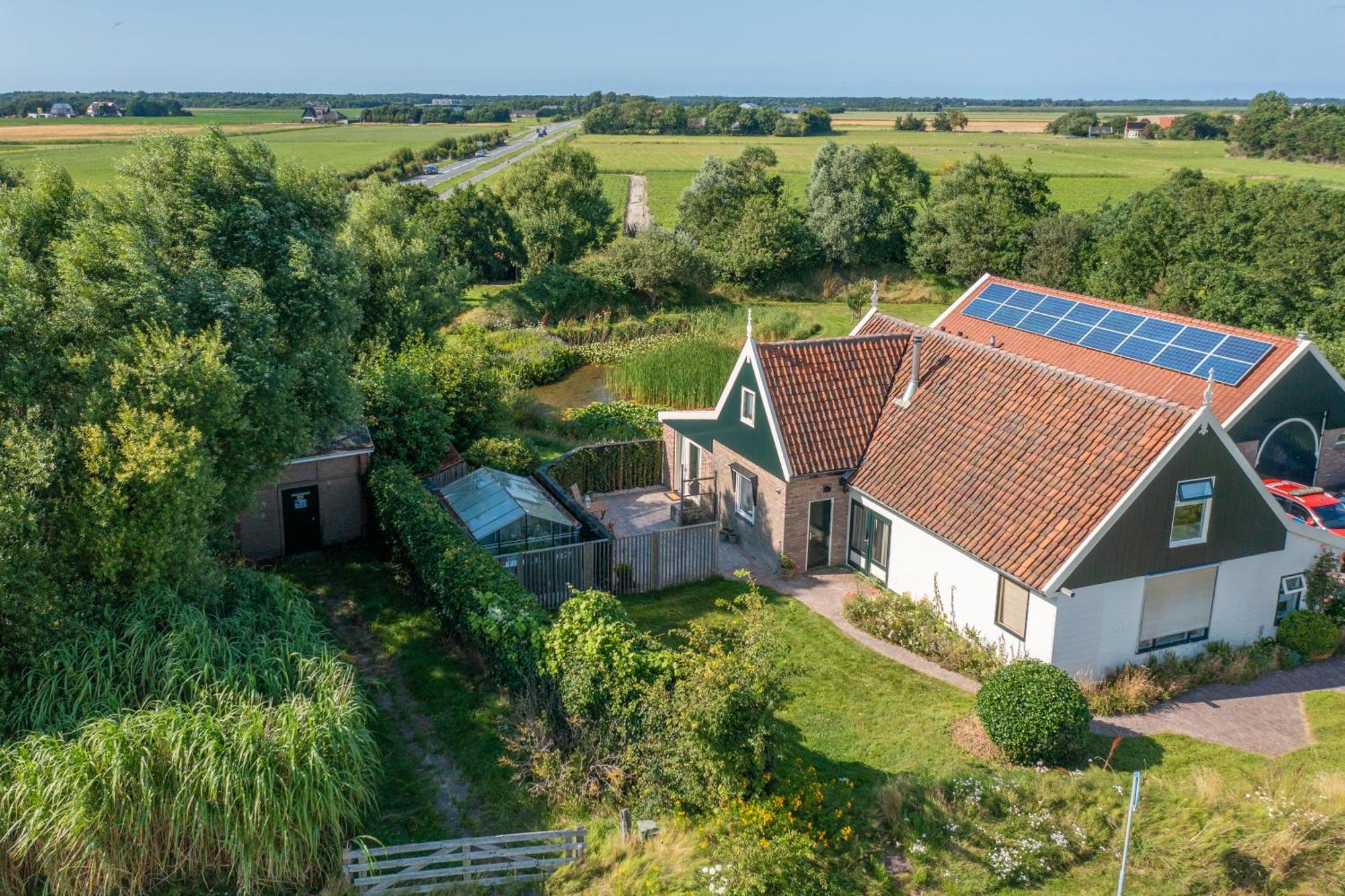 Gastsuite Het Duinroosje Met Hottub Op Het Prive Terras! Den Burg Eksteriør bilde